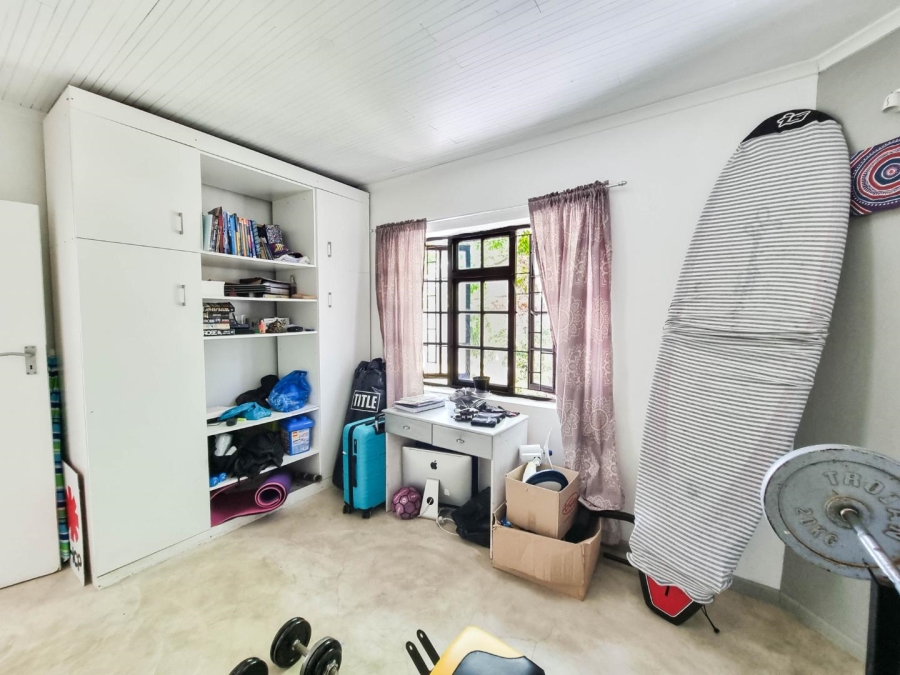 4 Bedroom Property for Sale in Sandbaai Western Cape